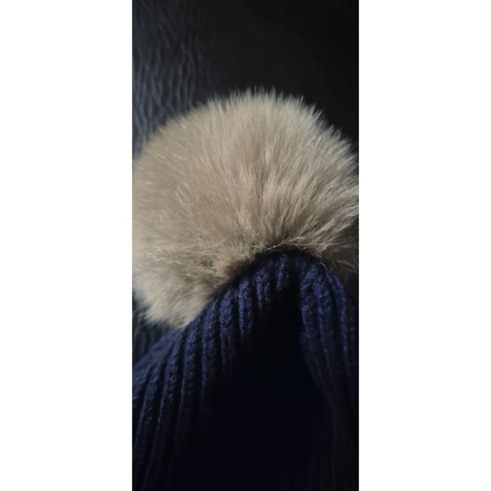 Steve Madden Navy Ribbed Knit Cuffed Beanie Faux Fur Pom Pom Hat Women’s